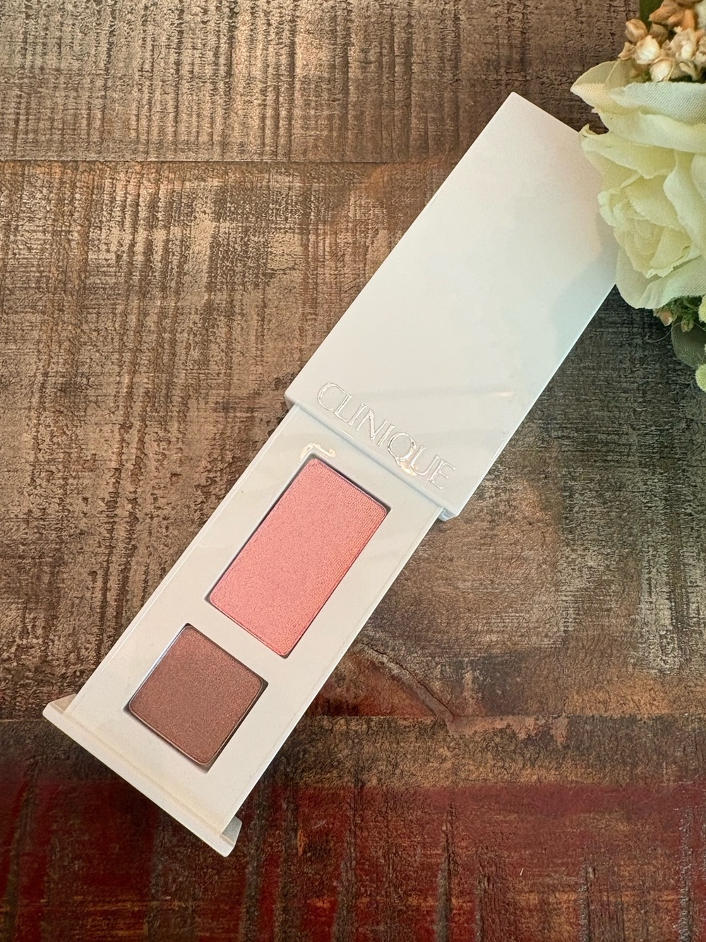 NEW Clinique ALL ABOUT SHADOW Duo in STRAWBERRY FUDGE **Hard to Find**
